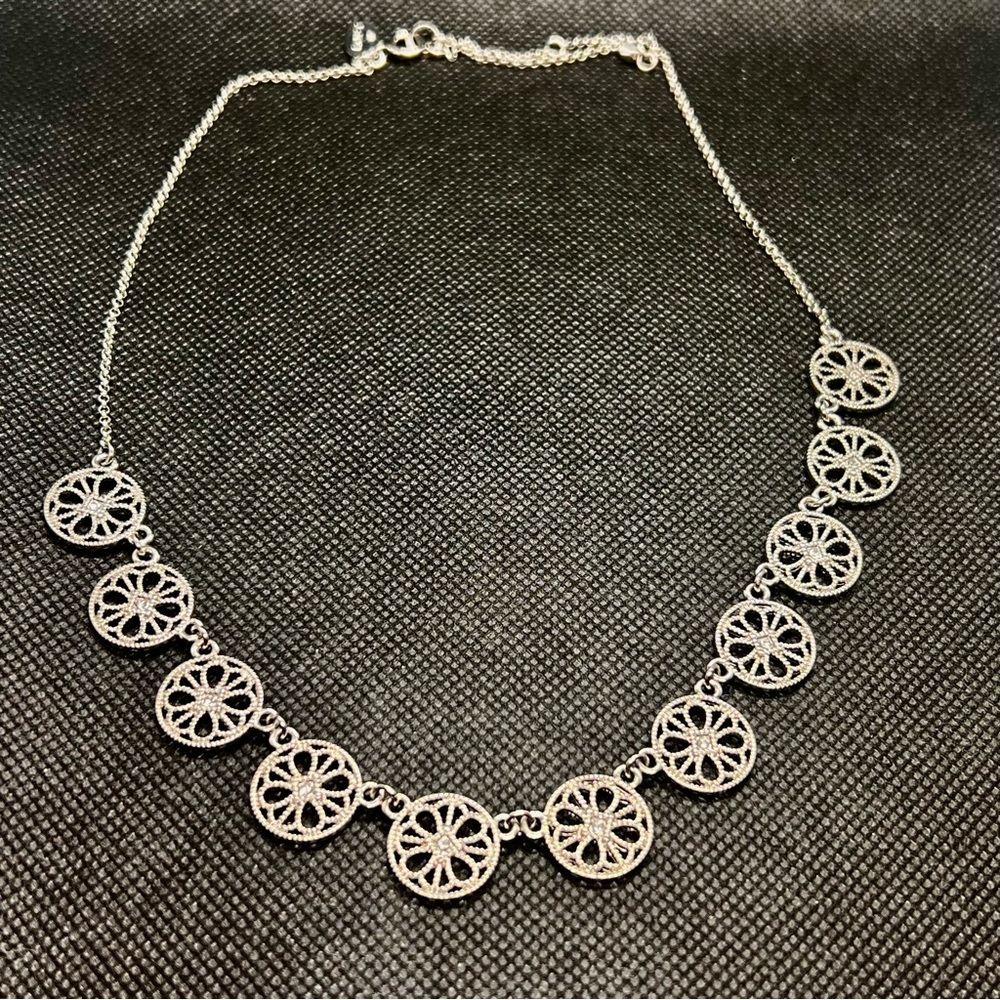 Ann Taylor LOFT Silver Tone Round Flowers Filigree Medallions Necklace Jewelry